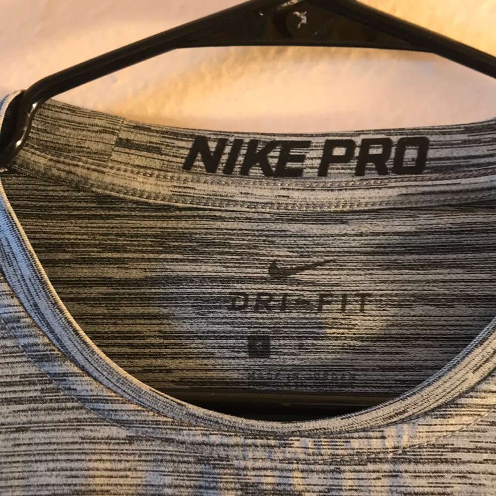Nike Mens Pro- Heather Shirts - Picture 3 of 5